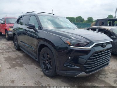 5TDAAAB52RS****** 2024 Toyota Grand Highlander