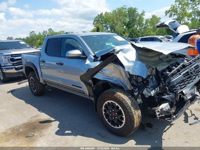 3TMLB5JN2RM****** 2024 Toyota Tacoma