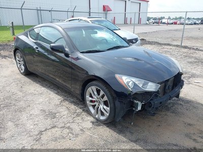 KMHHU6KJ8DU****** 2013 Hyundai Genesis