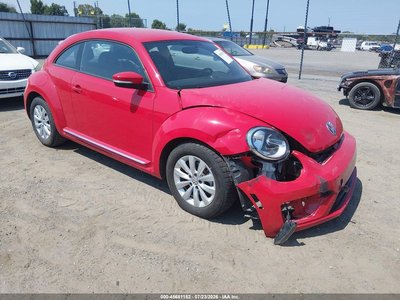 3VWFD7AT4KM****** 2019 Volkswagen Beetle