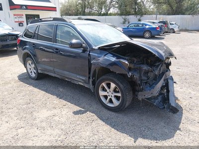 4S4BRBGC1D3****** 2013 Subaru Outback