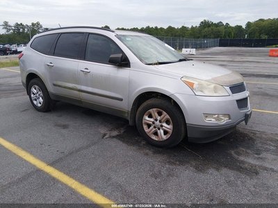 1GNKRFED7CJ****** 2012 Chevrolet Traverse
