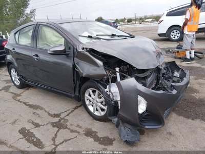 JTDKDTB30H1****** 2017 Toyota Prius C