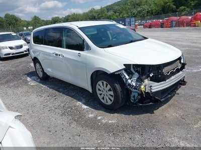2C4RC1AG2LR****** 2020 Chrysler Voyager