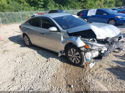 2020 Nissan Altima