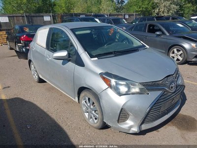 VNKKTUD30FA****** 2015 Toyota Yaris