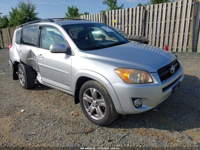 JTMRF4DVXB5****** 2011 Toyota RAV4