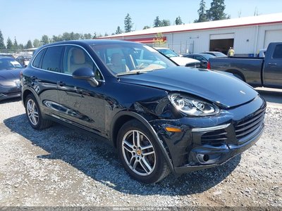 WP1AF2A2XGK****** 2016 Porsche Cayenne