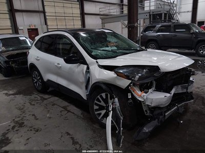 1FMCU9BZ6LU****** 2020 Ford Escape