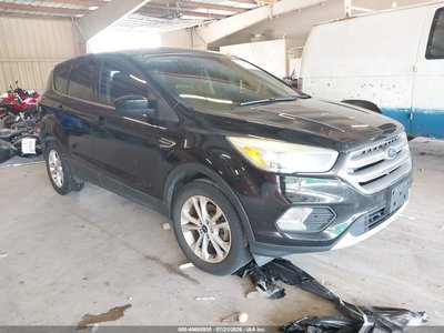 1FMCU0GDXHU****** 2017 Ford Escape