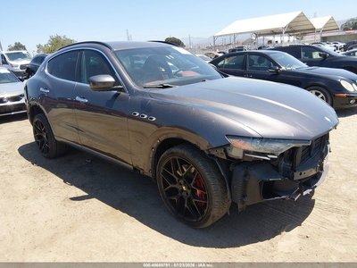 ZN661YUS7HX****** 2017 Maserati Levante