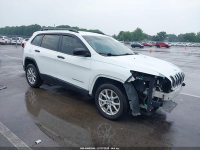 1C4PJLAB6GW****** 2016 Jeep Cherokee