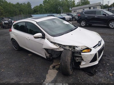 1FAHP3N26CL****** 2012 Ford Focus