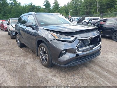5TDGZRBHXMS****** 2021 Toyota Highlander