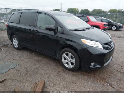 5TDKK3DC9GS****** 2016 Toyota Sienna