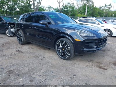 WP1AF2AY9KD****** 2019 Porsche Cayenne