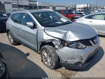 JN1BJ1CR3HW****** 2017 Nissan Rogue Sport
