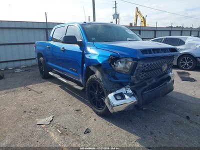 5TFEM5F18JX****** 2018 Toyota Tundra
