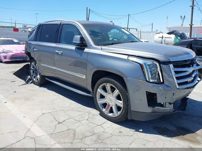1GYS3BKJ0KR****** 2019 Cadillac Escalade