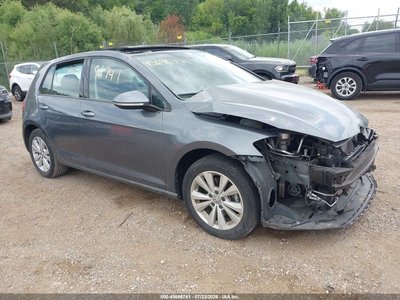 3VWG57AU0LM****** 2020 Volkswagen Golf