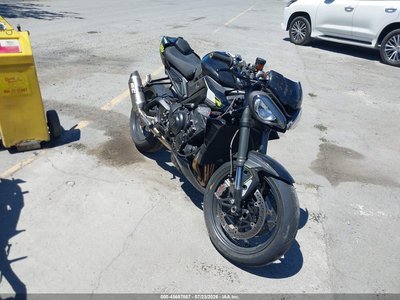 2025 Triumph Street Triple