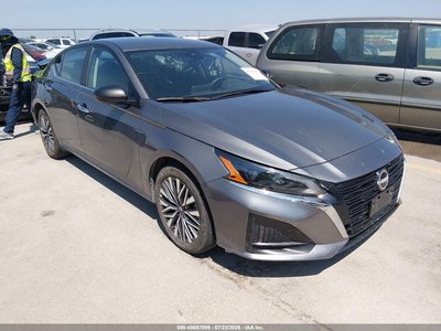 2025 Nissan Altima