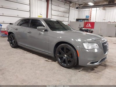 2C3CCAAG9JH****** 2018 Chrysler 300