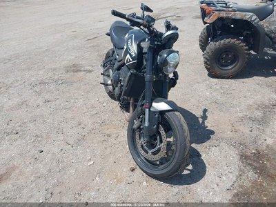 SMTL10UL6NT****** 2022 Triumph Trident