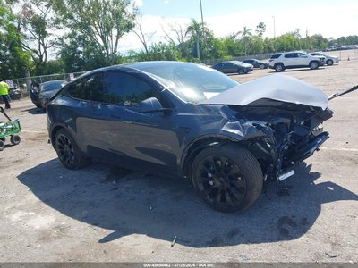 7SAYGAEE4PF****** 2023 Tesla Model Y