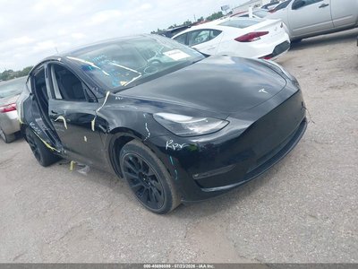 7SAYGAEE0PF****** 2023 Tesla Model Y
