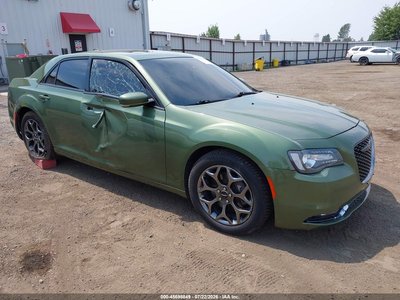 2C3CCAGG8JH****** 2018 Chrysler 300