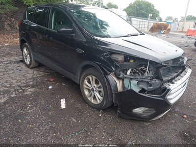 1FMCU0GDXKU****** 2019 Ford Escape