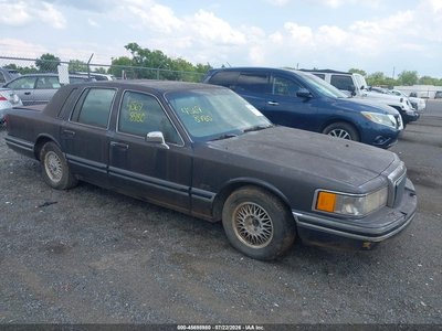 1LNLM83W0PY****** 1993 Lincoln Town Car