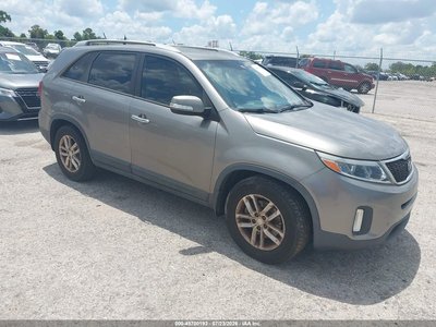 5XYKT4A68EG****** 2014 Kia Sorento