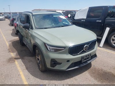 YV4L12UL3R2****** 2024 Volvo XC40