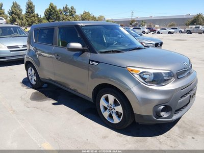 KNDJN2A26J7****** 2018 Kia Soul