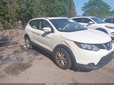 JN1BJ1CR4JW****** 2018 Nissan Rogue Sport