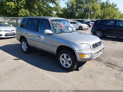JT3HP10V1Y7****** 2000 Toyota RAV4