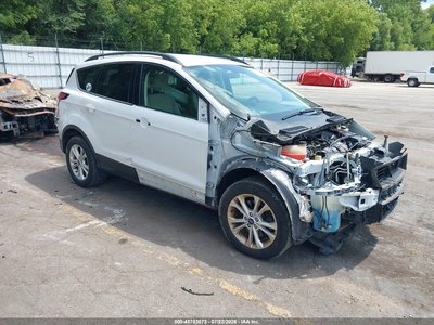 1FMCU9G99JU****** 2018 Ford Escape