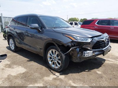 5TDDZRBH0LS****** 2020 Toyota Highlander