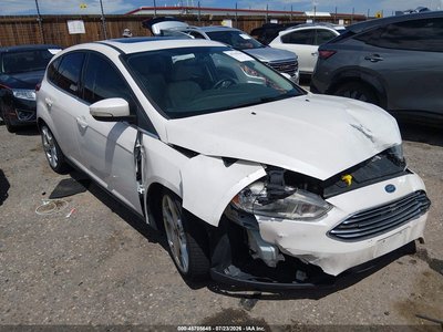 1FADP3N23FL****** 2015 Ford Focus