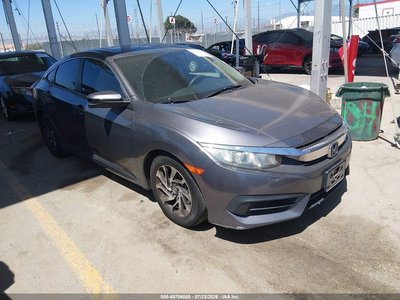 2HGFC2F77JH****** 2018 Honda Civic