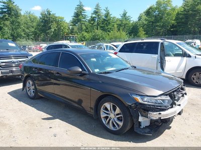1HGCV1F19JA****** 2018 Honda Accord