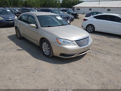 2014 Chrysler 200