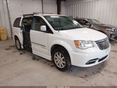 2016 Chrysler Town & Country