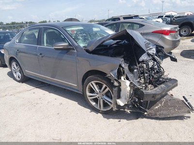 1VWCV7A36FC****** 2015 Volkswagen Passat