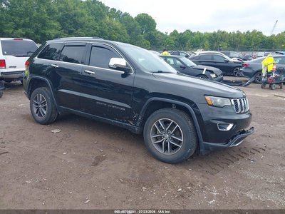 1C4RJFBG2HC****** 2017 Jeep Grand Cherokee