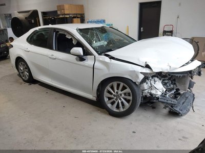 4T1C11AKXNU****** 2022 Toyota Camry