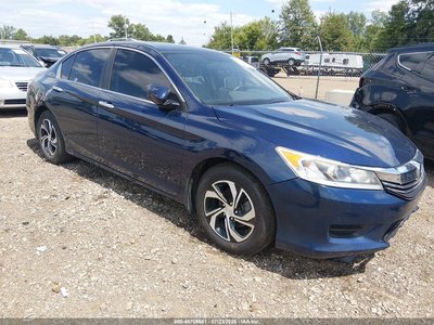 1HGCR2F39HA****** 2017 Honda Accord