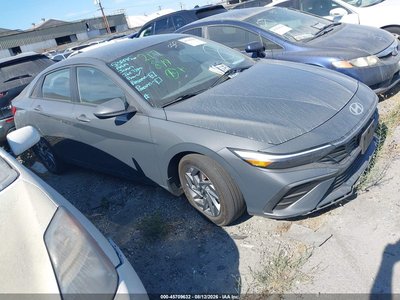 KMHLM4DJ2SU****** 2025 Hyundai Elantra